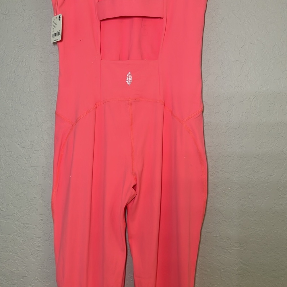 New ✨ FP Movement Never better Strappy Back Jumpsuit Medium Neon Coral - Picture 9 of 11